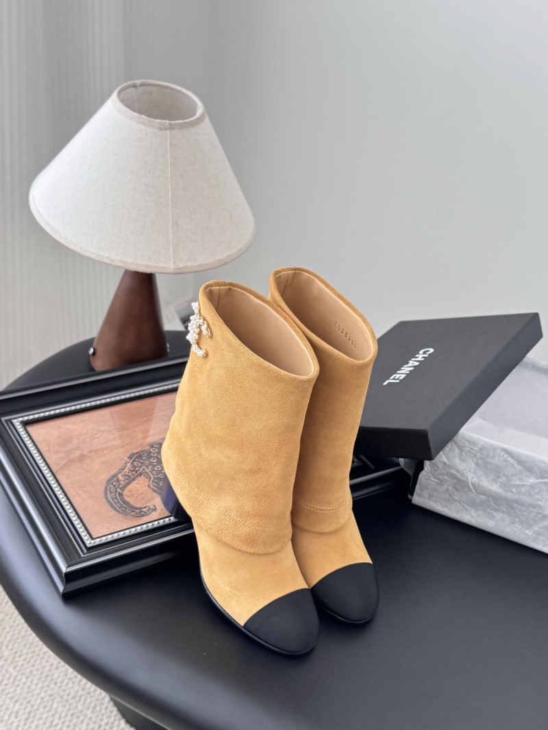 Ch**el boots